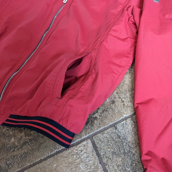 Bugatti Mens Sporty Windbreaker Jacket Size 40R( M-L) Red with Blue Trim - Picture 9 of 16